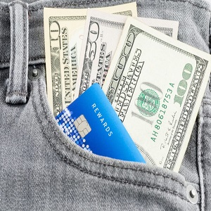 Avoid outstanding debt while using a credit card