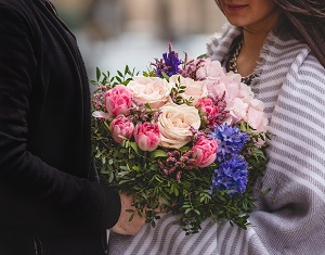 These Amazing Flowers Arrangements Can Annoy Your Loved One
